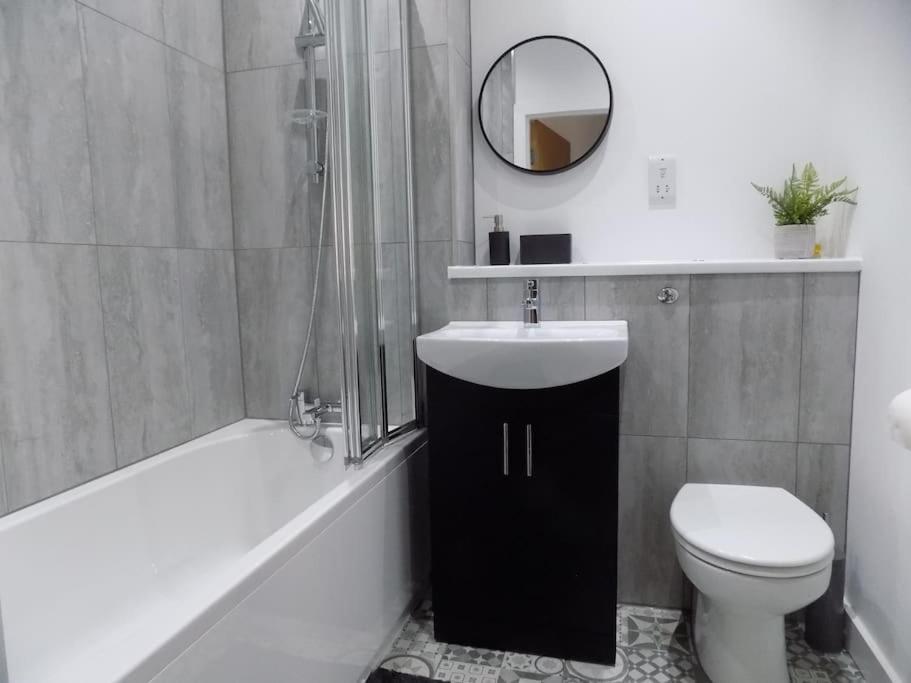 2 Bedroom Luxury City Centre Apt Lincoln Eksteriør bilde